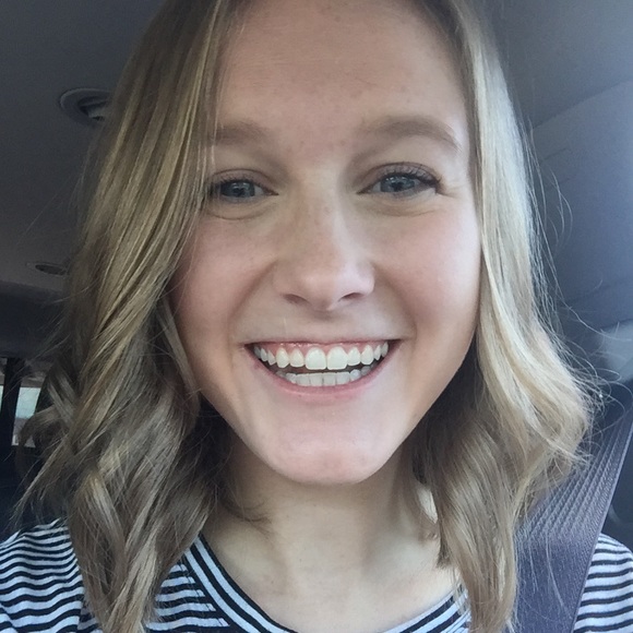 Meet your Posher, Erika - Picture 1 of 1